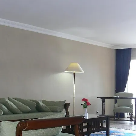 ホテル Coastlight クシャダス