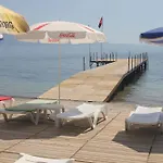 Coastlight Hotel