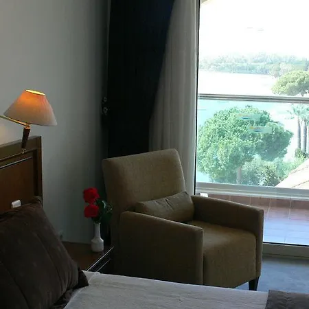 Coastlight Otel 4*