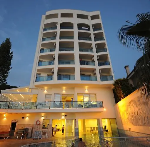 Coastlight Otel 4*